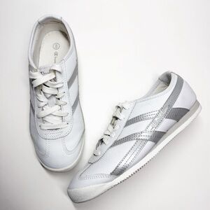Champion Retro Silver Stripe Sneakers